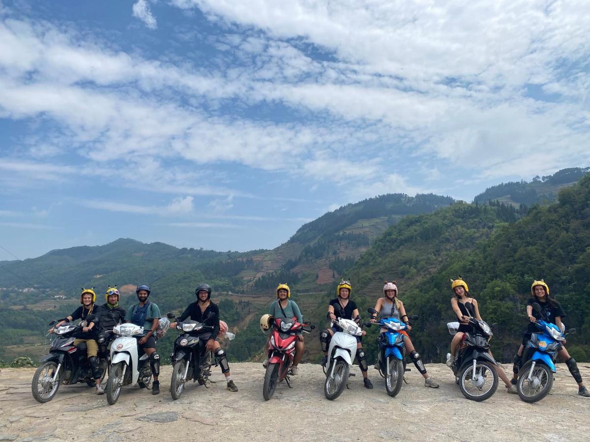 Ha Giang Safari Hostel & Motorbikes Exteriér fotografie